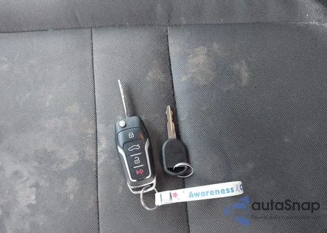 2010 Ford Escape Xlt z USA, uszkodzony, nr VIN 1FMCU9DG7AKC23215